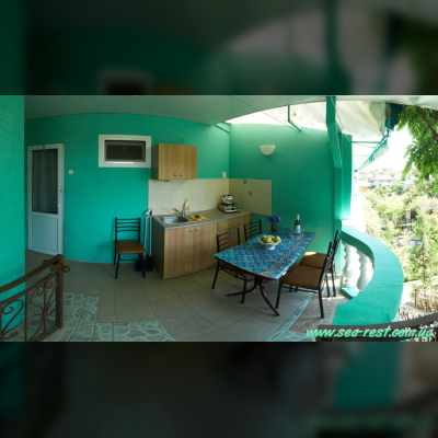 2x2_kitchen.jpg